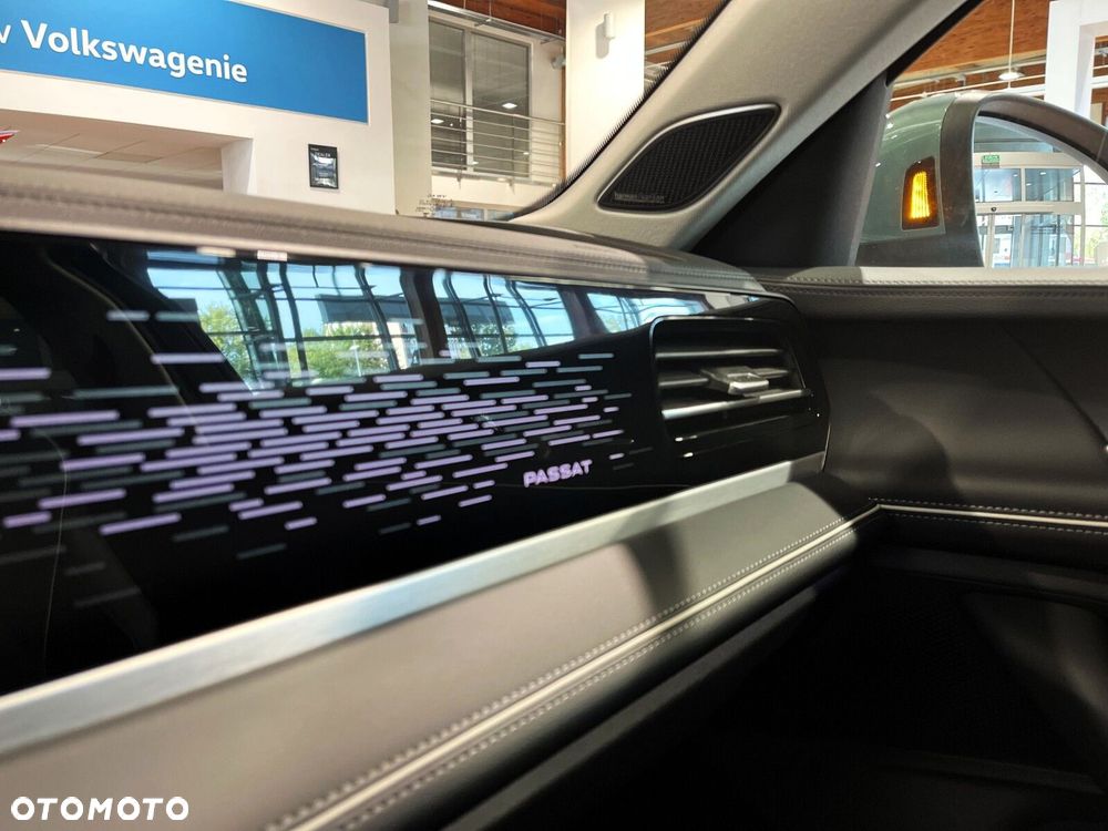 Volkswagen Passat 2.0 TDI SCR Style DSG - 25