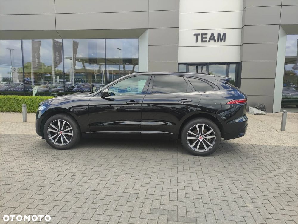 Jaguar F-Pace - 8