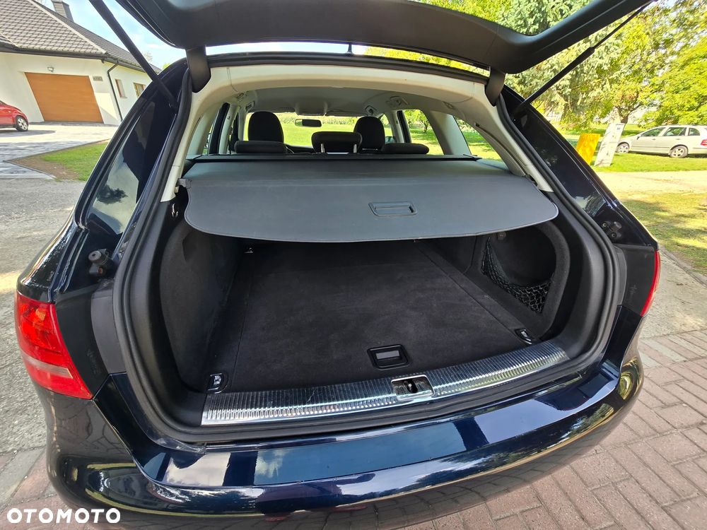Audi A4 Avant - 13