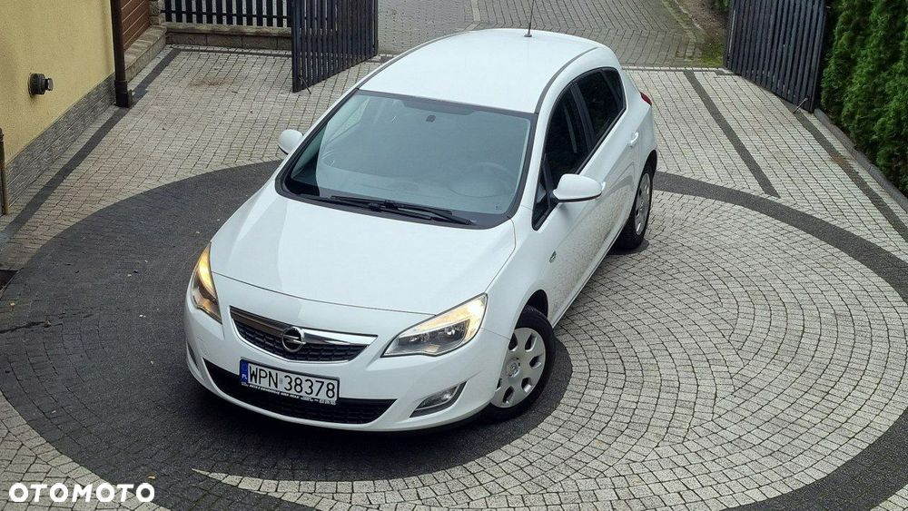 Opel Astra - 16