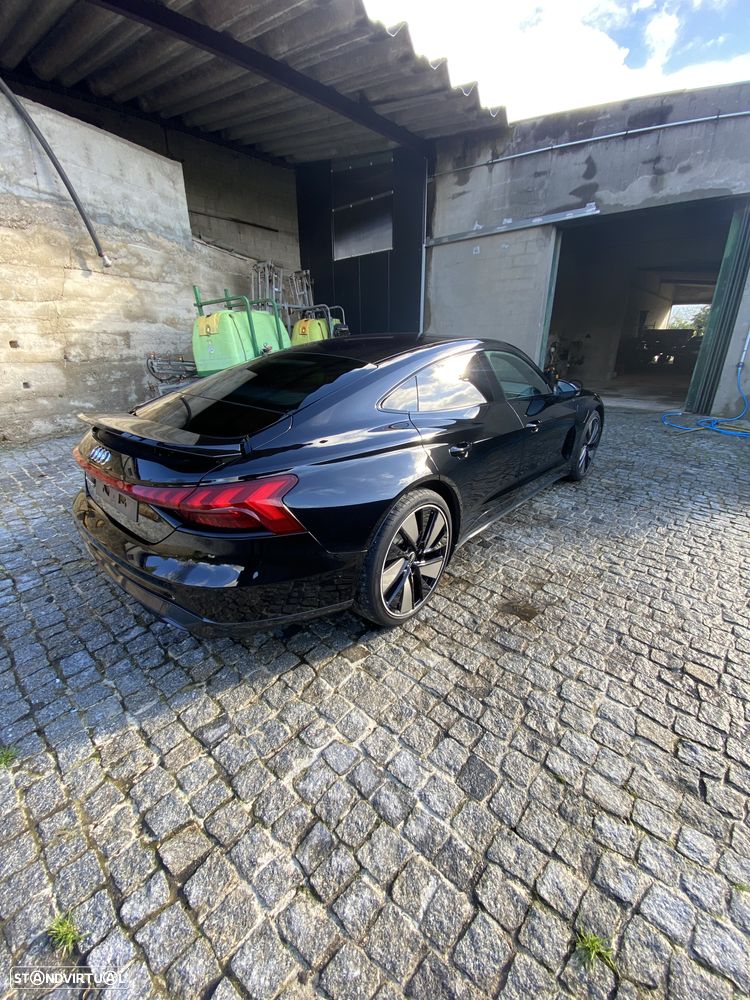 Audi e-tron GT quattro - 10