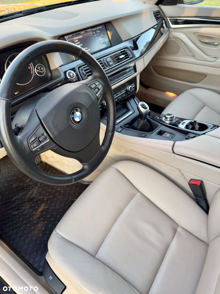 BMW Seria 5 - 16