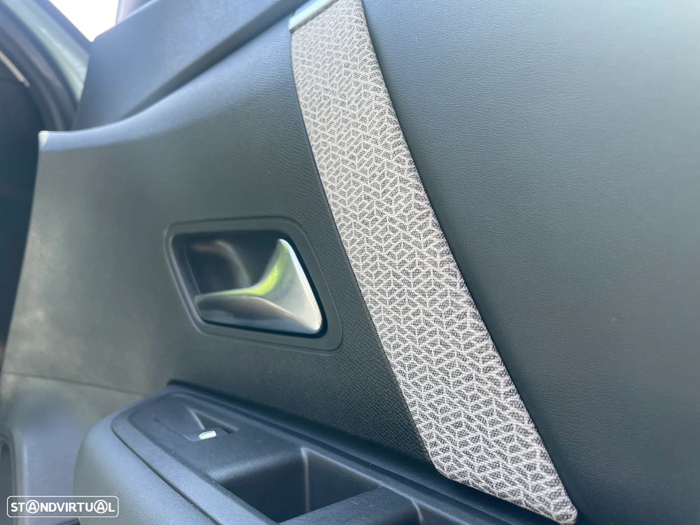 Citroën C4 1.2 PureTech Shine - 29