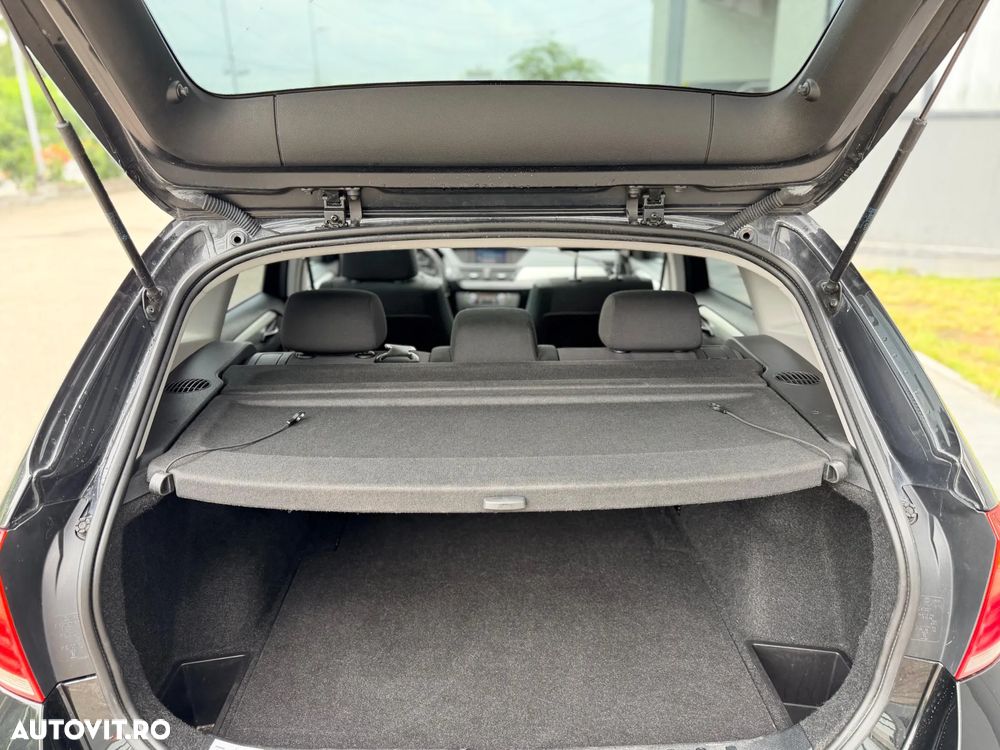 BMW X1 sDrive18d xLine - 19