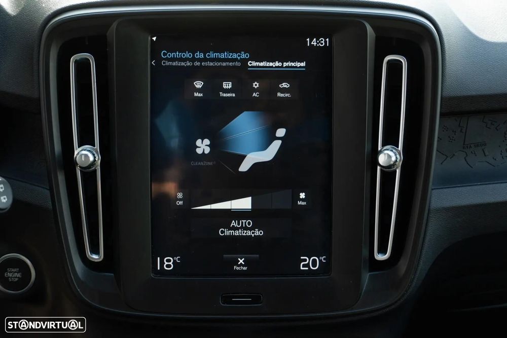 Volvo XC 40 2.0 D3 - 17