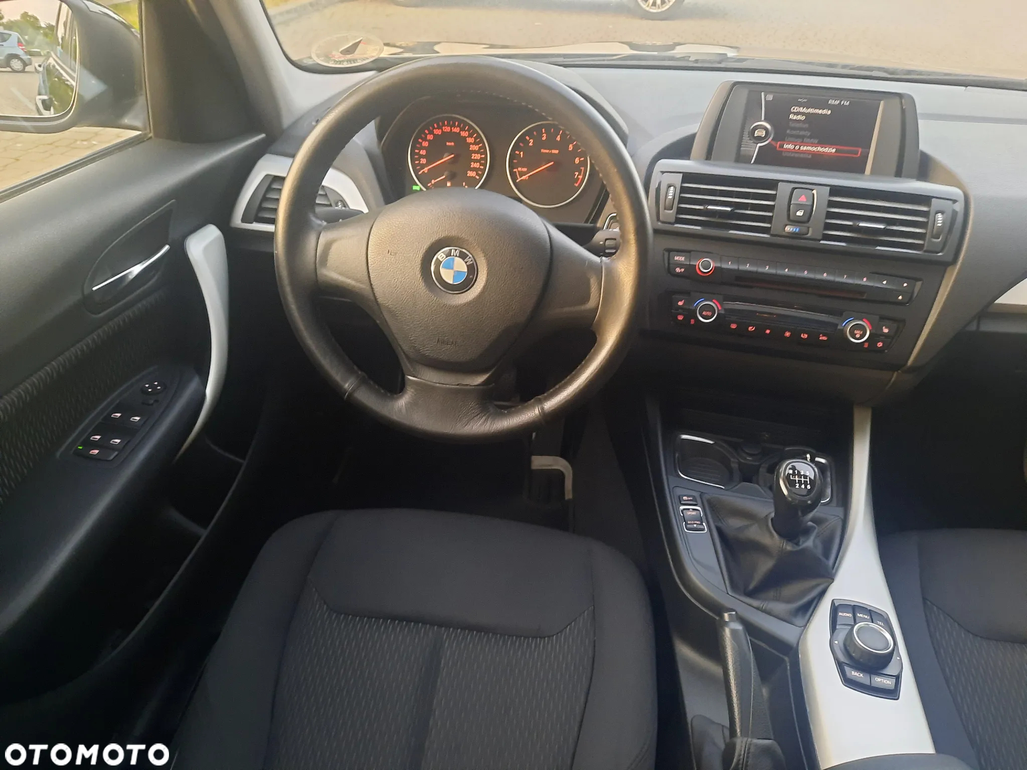 BMW Seria 1 116i - 5