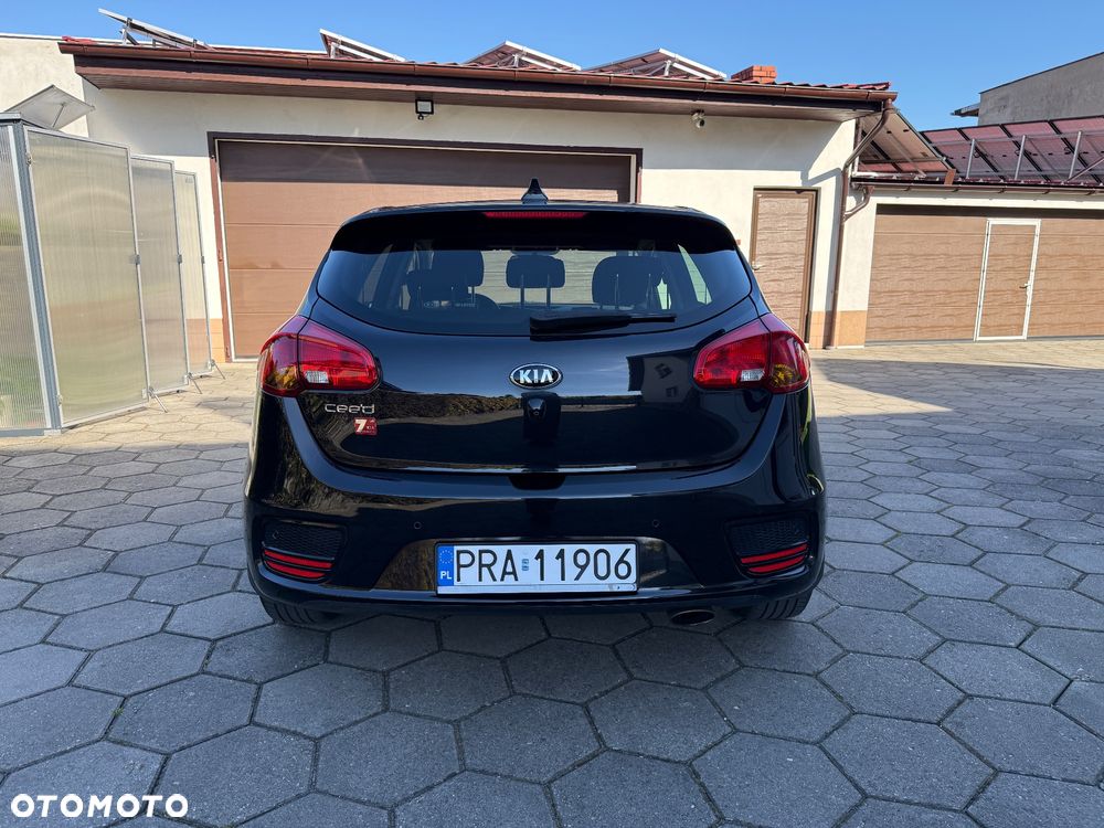Kia Ceed - 5