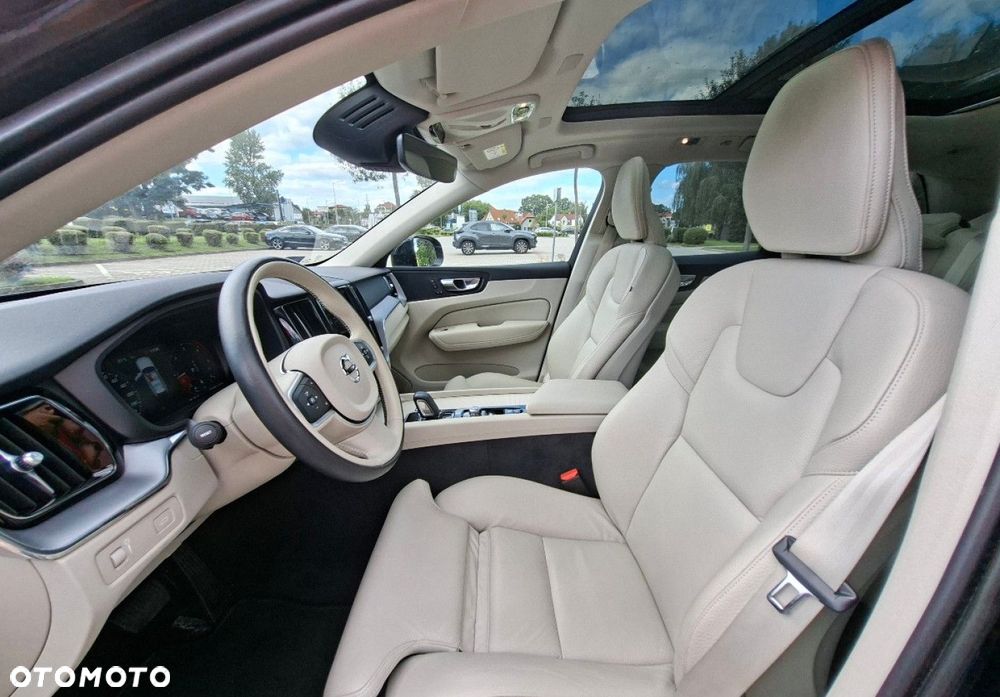 Volvo XC 60 - 22