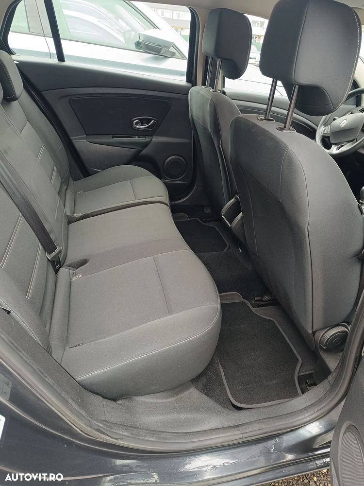 Renault Megane 1.5 dCi Dynamique - 8