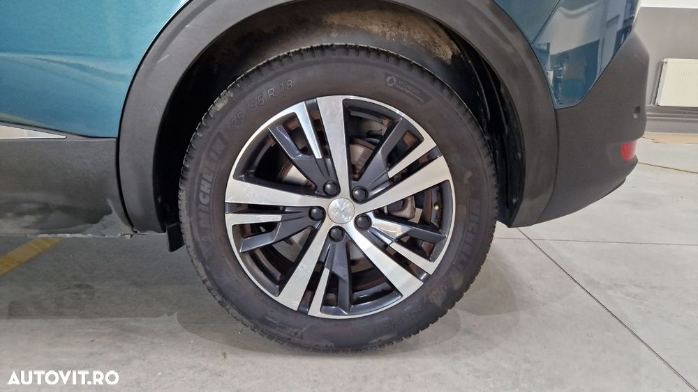 Peugeot 5008 1.2L PureTech EAT8 S&S Allure - 18