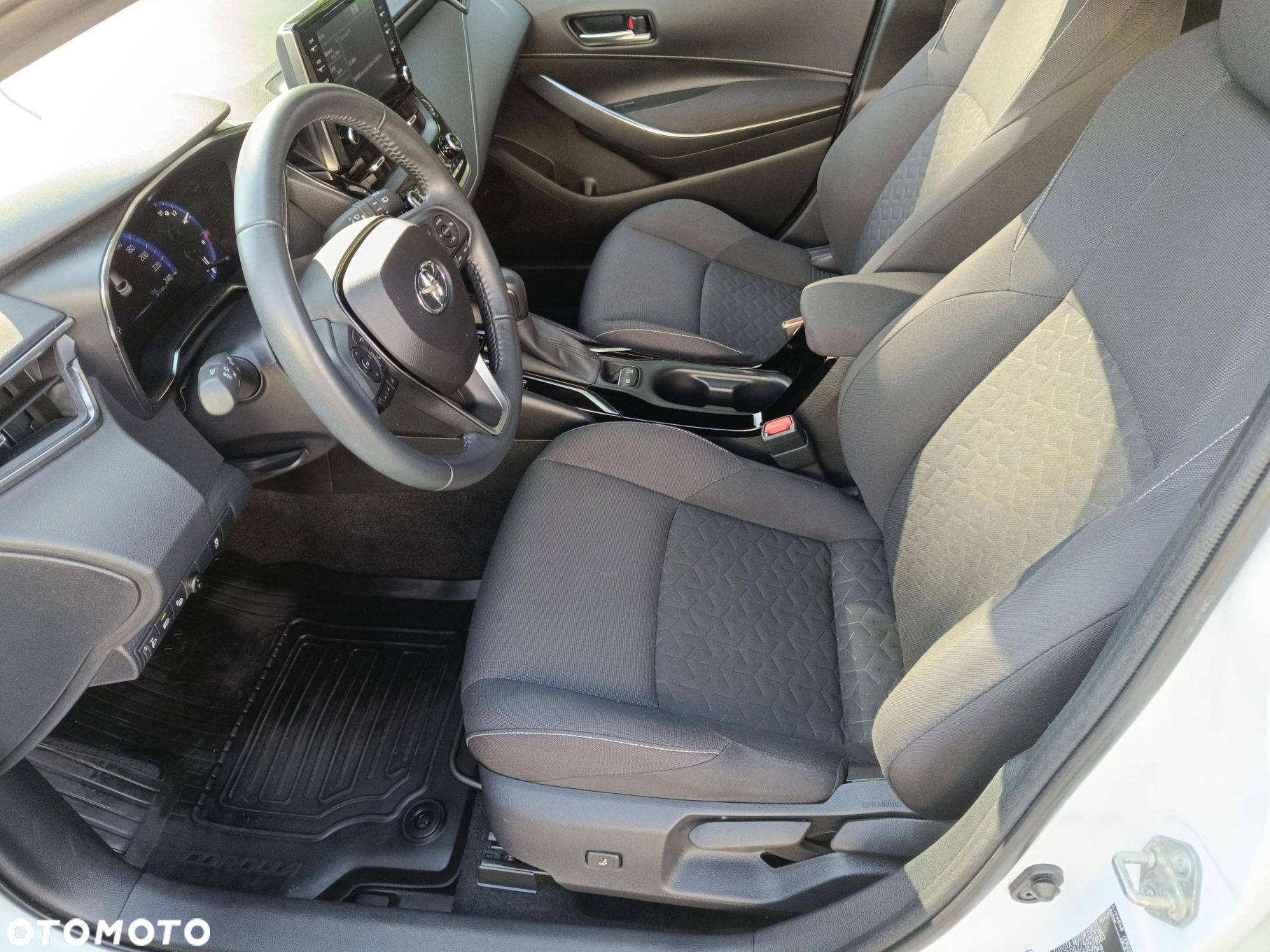 Toyota Corolla - 10
