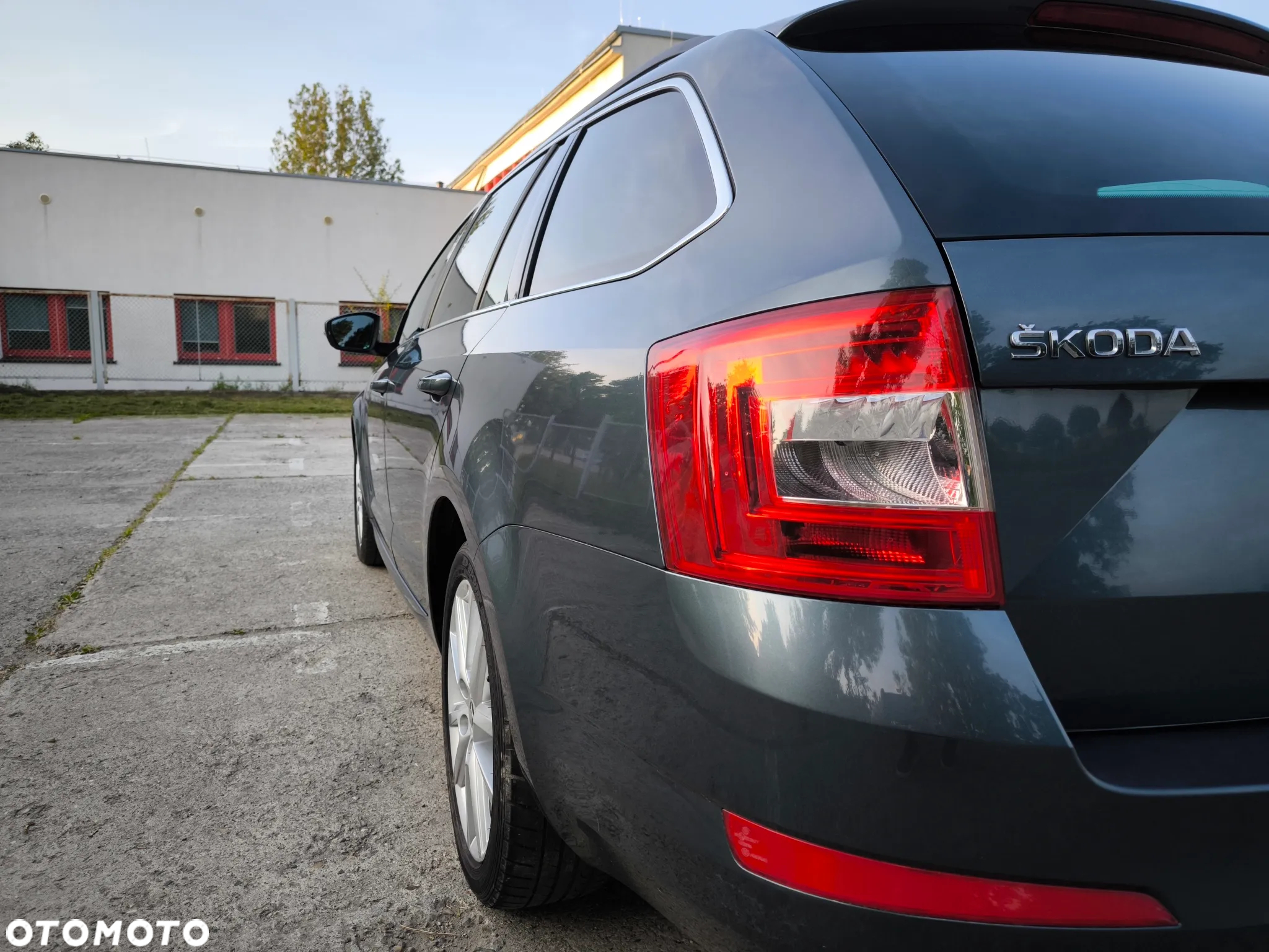 Skoda Octavia Combi 2.0 TDI Style - 18