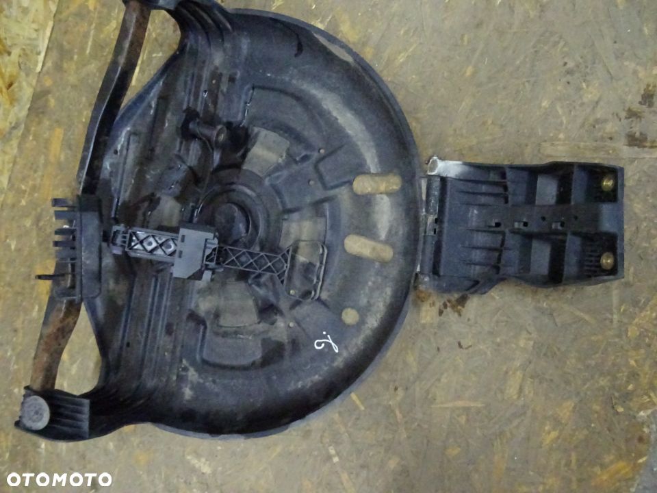 MOCOWANIE KOŁA ZAPASOWEGO WINDA BME E46 COMPACT NR2 - 4