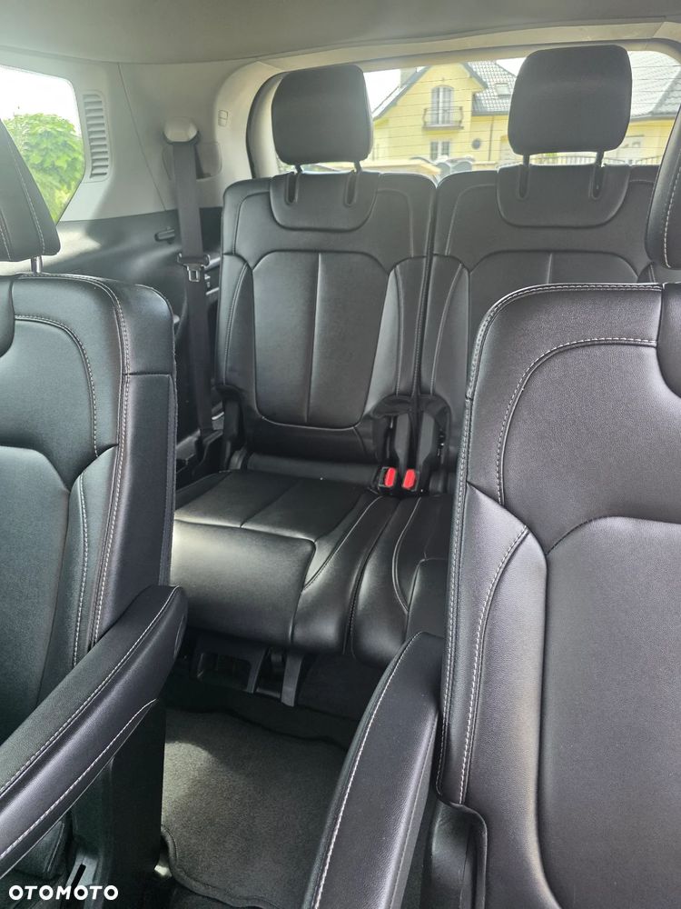 Jeep Grand Cherokee - 15