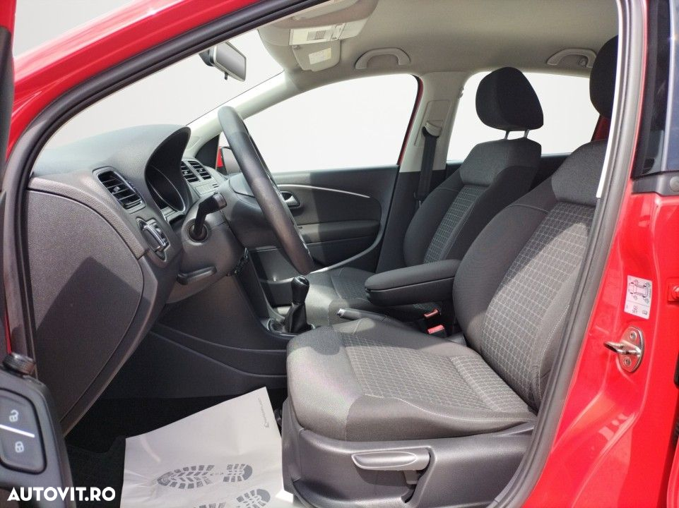 Volkswagen Polo - 9