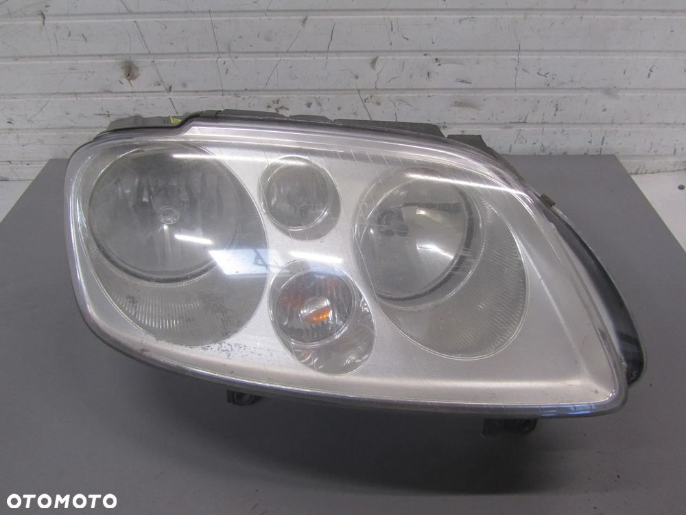Reflektor Prawy Przód UK Volkswagen Caddy 2003- - 1