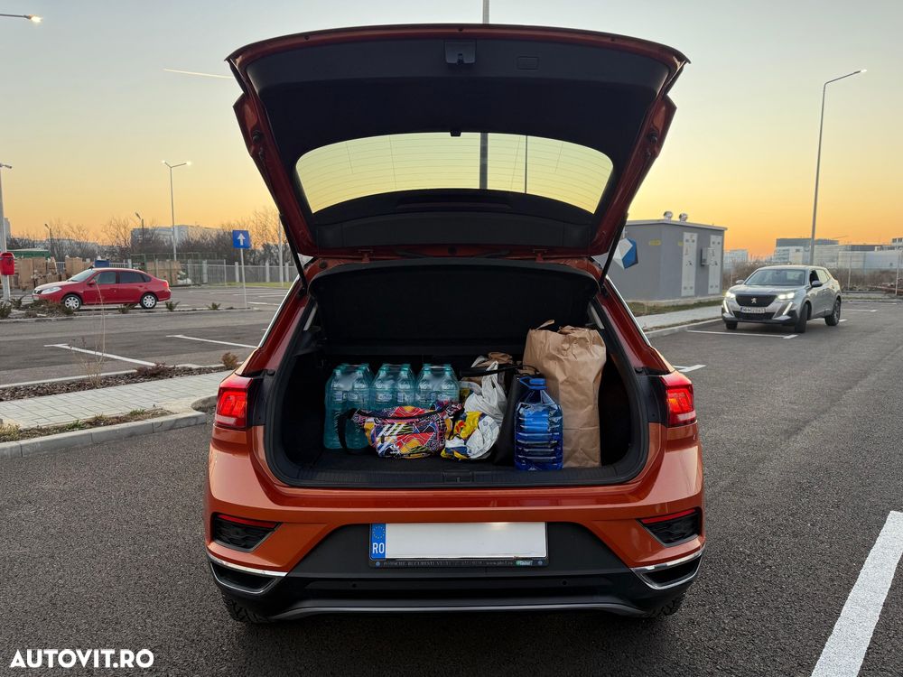 Volkswagen T-Roc - 11