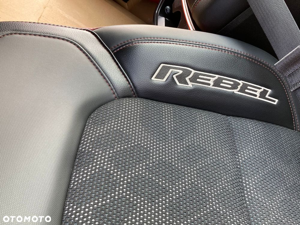 Dodge RAM 5.7 4x4 - 13