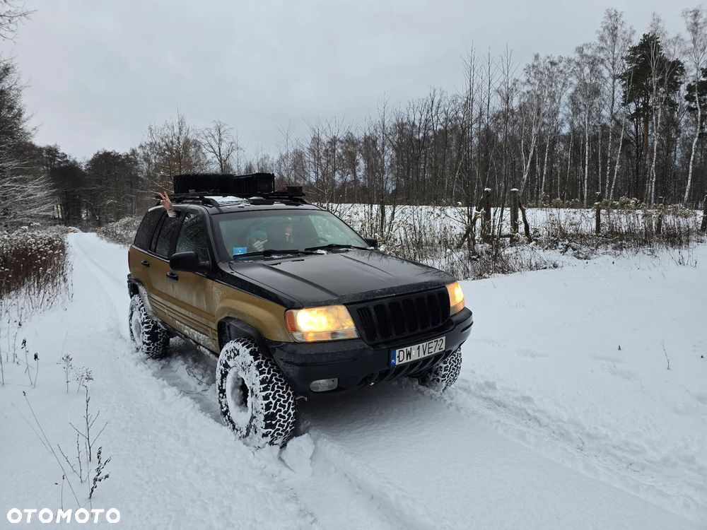 Jeep Grand Cherokee - 20
