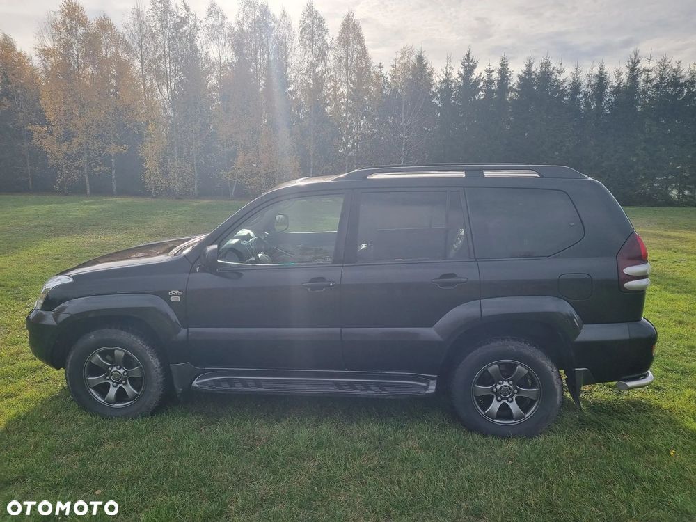 Toyota Land Cruiser - 3