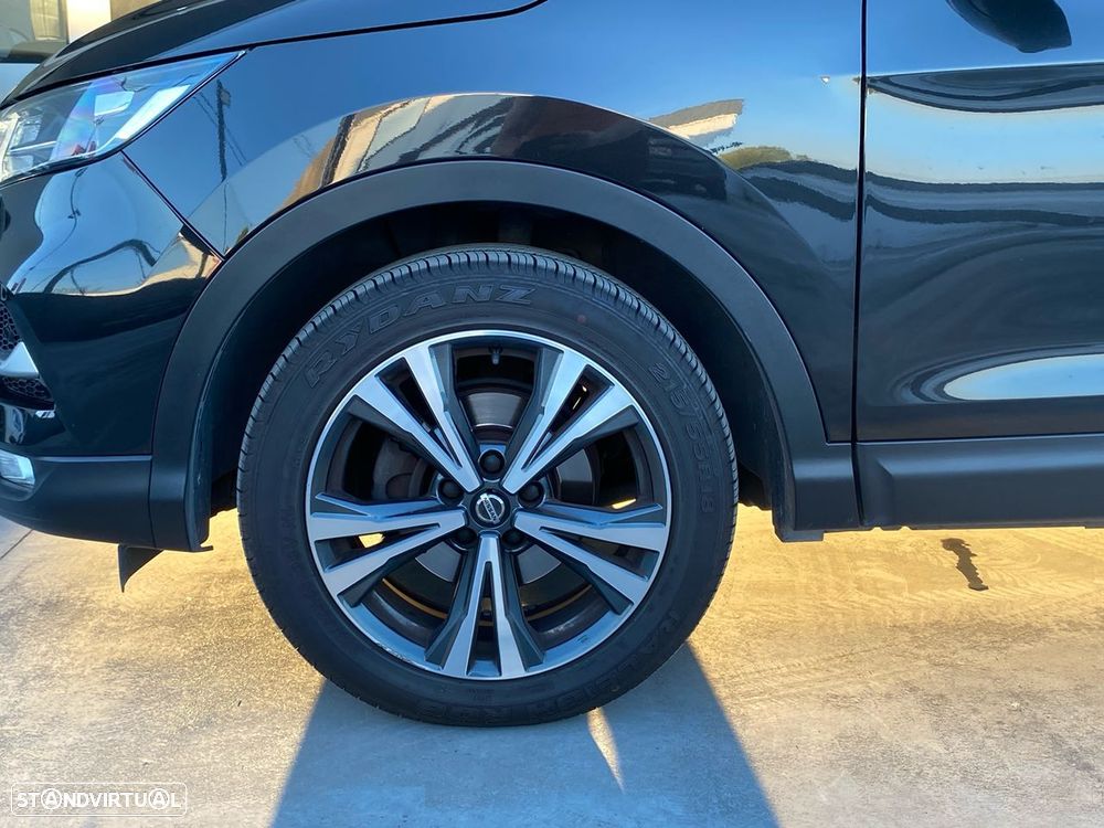 Nissan Qashqai 1.3 DIG-T N-Connecta - 22
