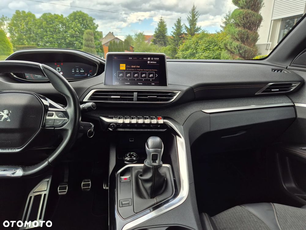 Peugeot 3008 1.6 BlueHDi Style S&S - 12