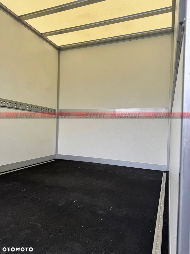 Renault MASTER AUTOMAT Kontener + Winda 750KG - 23