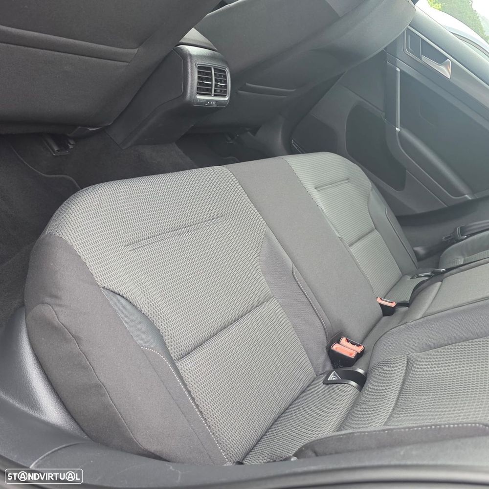 VW Golf 1.6 TDi Confortline - 30
