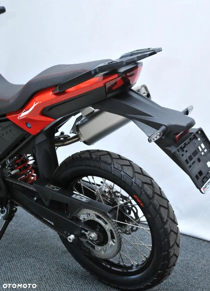 QJMOTOR SRT 125DX - 8