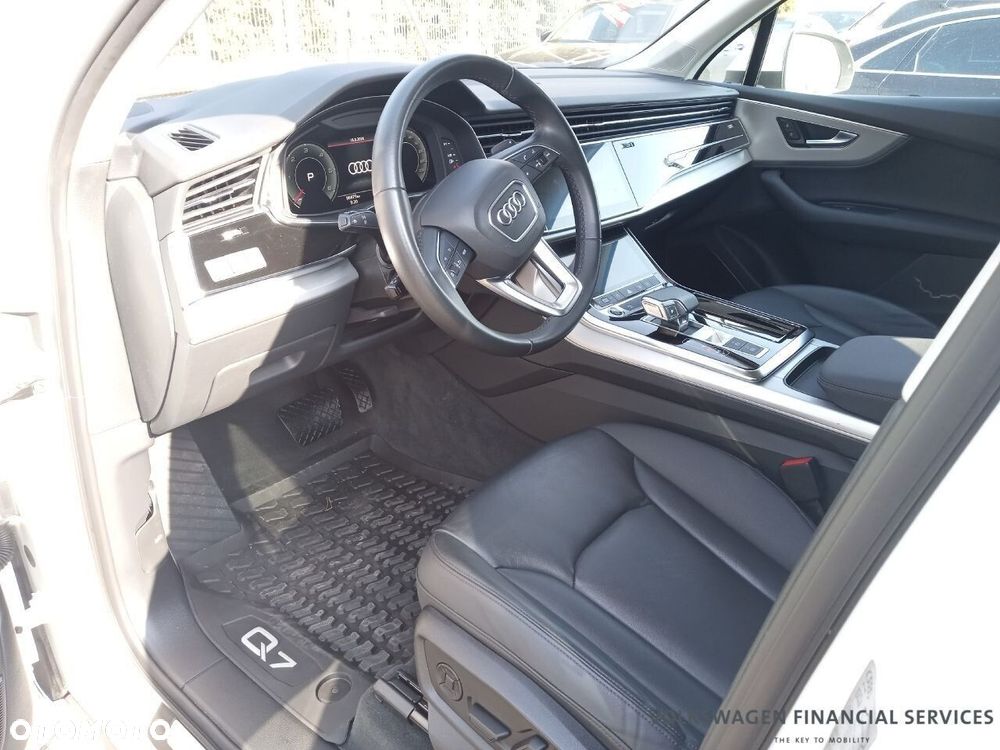 Audi Q7 - 10