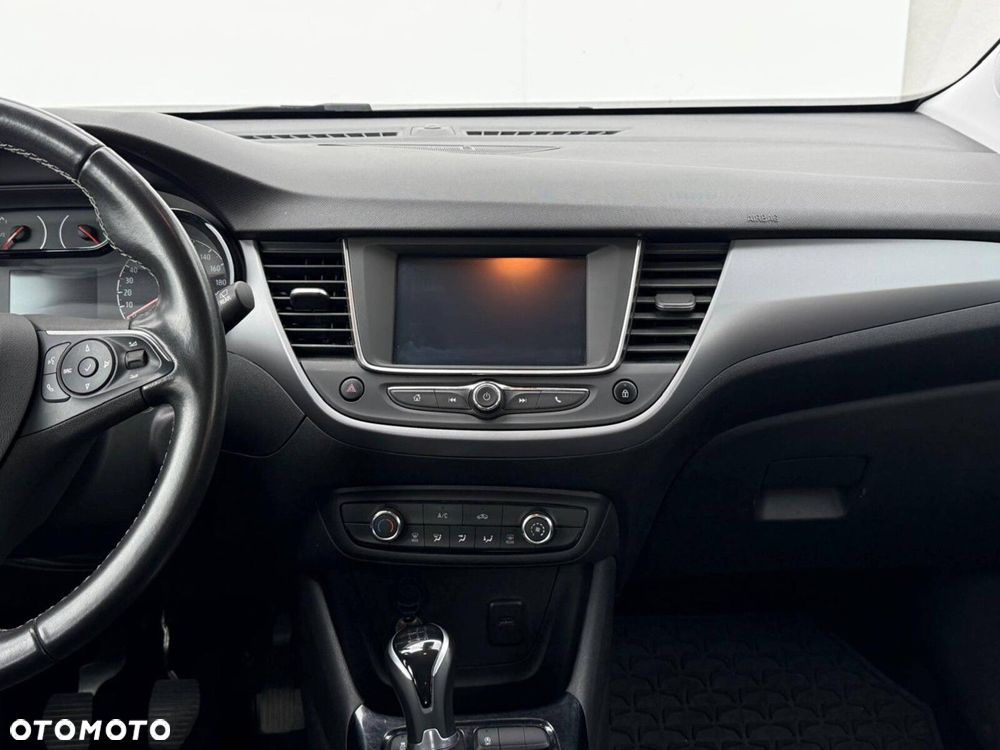 Opel Crossland X - 11