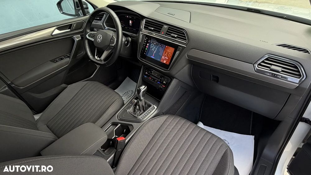 Volkswagen Tiguan - 13