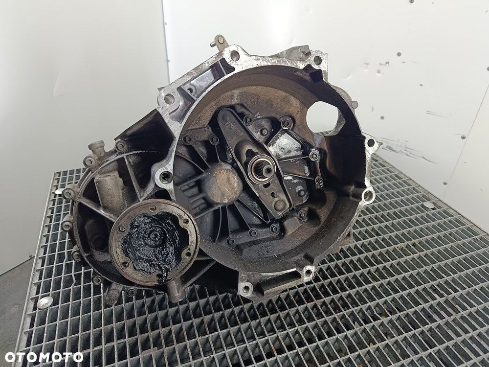 SKRZYNIA BIEGÓW MANUALNA 6 VW PASSAT B6 HPB 1.6 FSI 116KM - 1