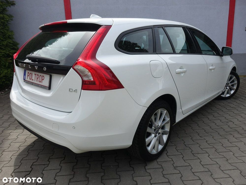 Volvo V60 D4 Geartronic - 8