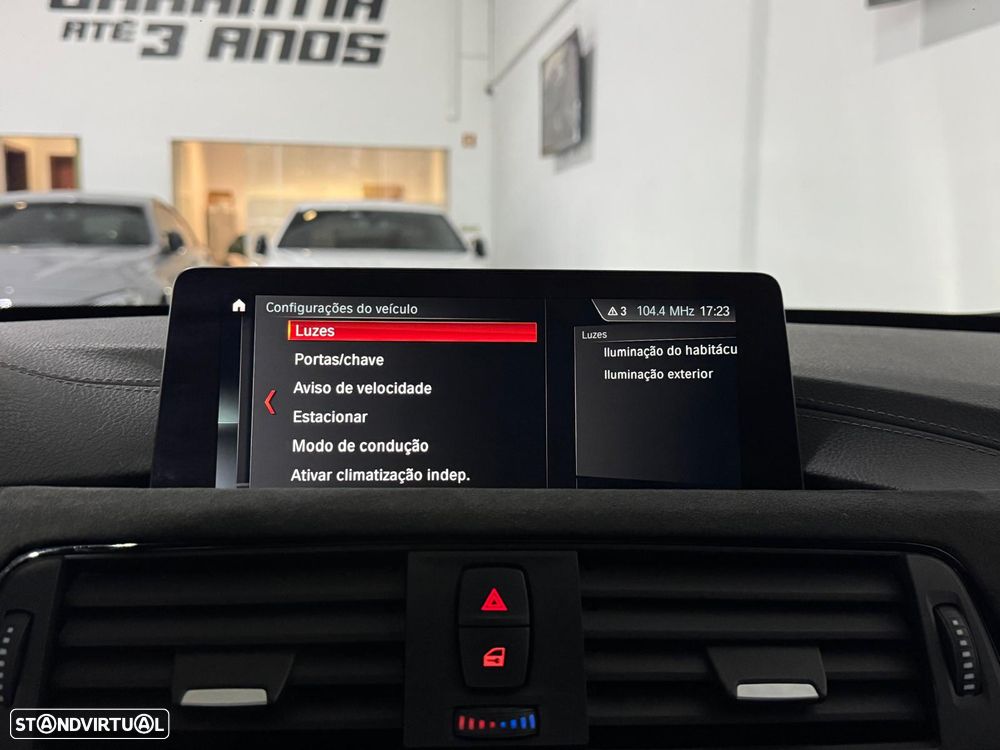 BMW 330 e iPerformance Pack M - 24