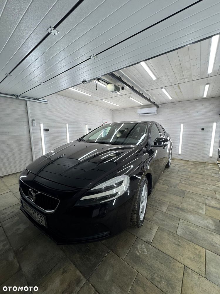 Volvo V40 D2 Drive-E Momentum - 2