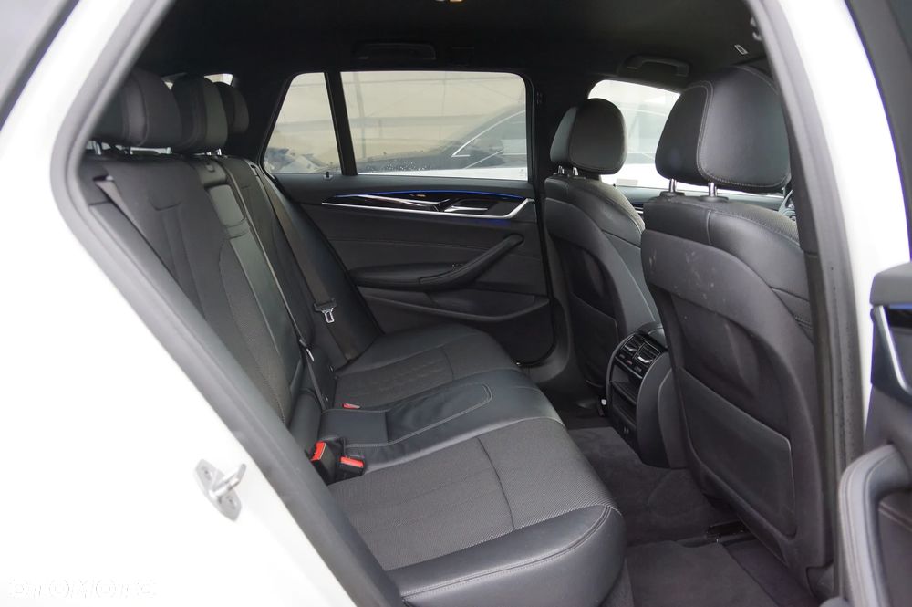 BMW Seria 5 520d xDrive Sport Line - 34