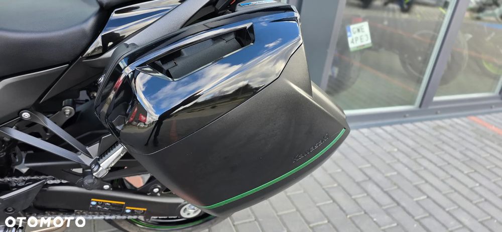 Kawasaki Ninja 1000 SX - 35