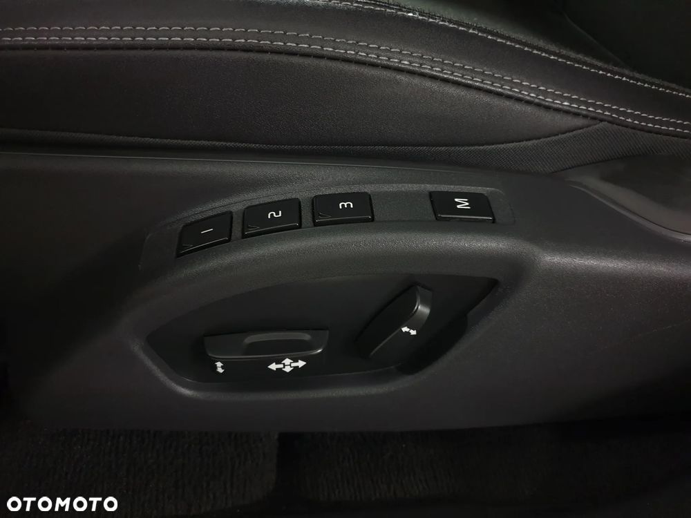 Volvo XC 60 - 28