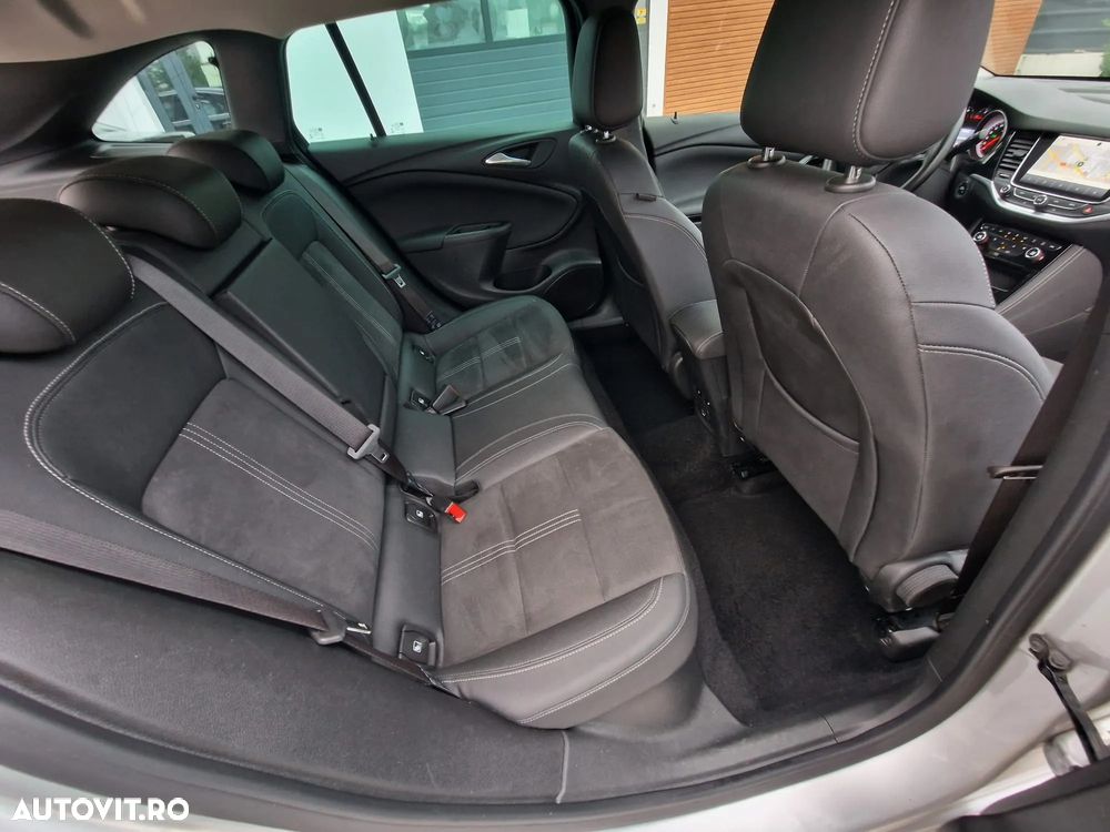 Opel Astra Sports Tourer 1.6 CDTI ECOTEC ECOFlex Start/Stop Cosmo - 17