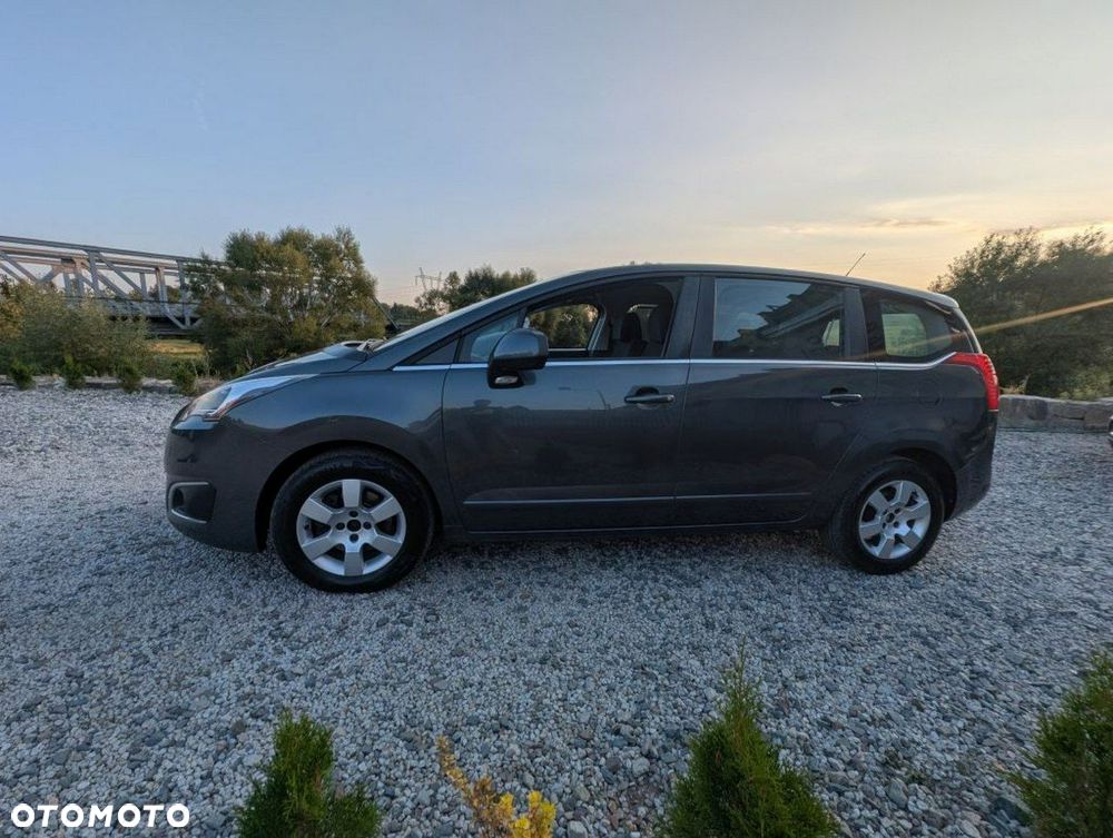 Peugeot 5008 - 10