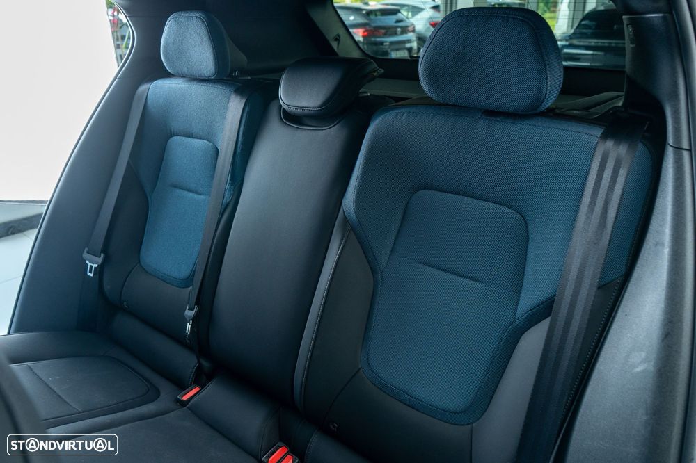 Volvo EX30 69 kWh Single Motor Extended Range Ultra - 8