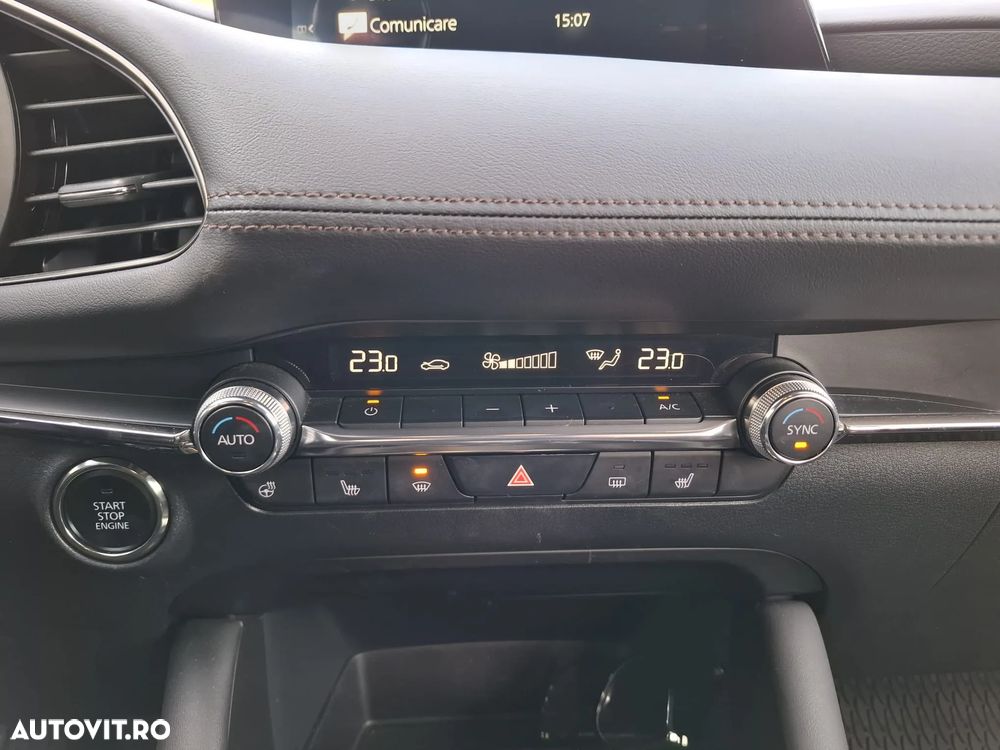 Mazda 3 e-Skyactiv X186 MHEV GT+ - 12