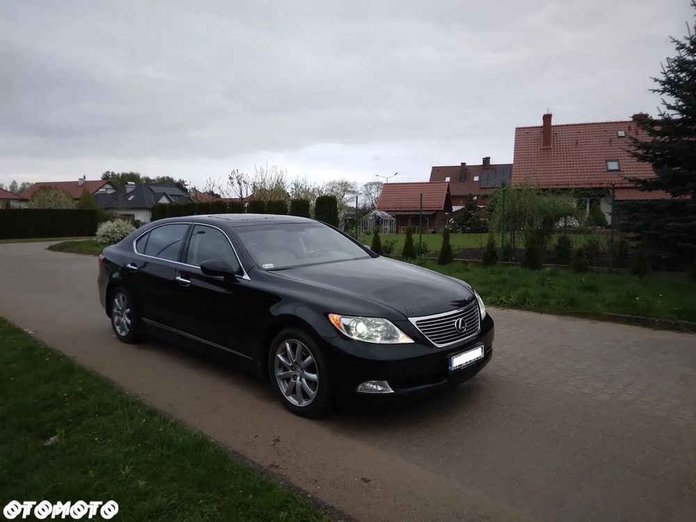 Lexus LS 460 Prestige - 36