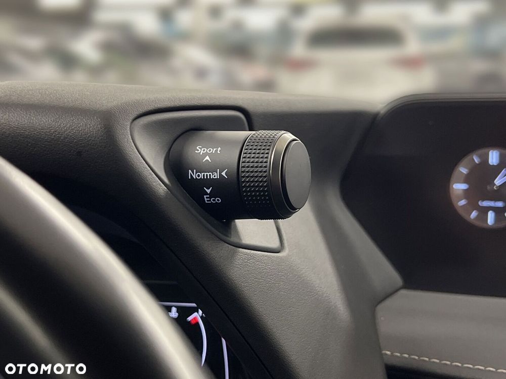 Lexus UX 250h GPF F Impression 2WD - 28