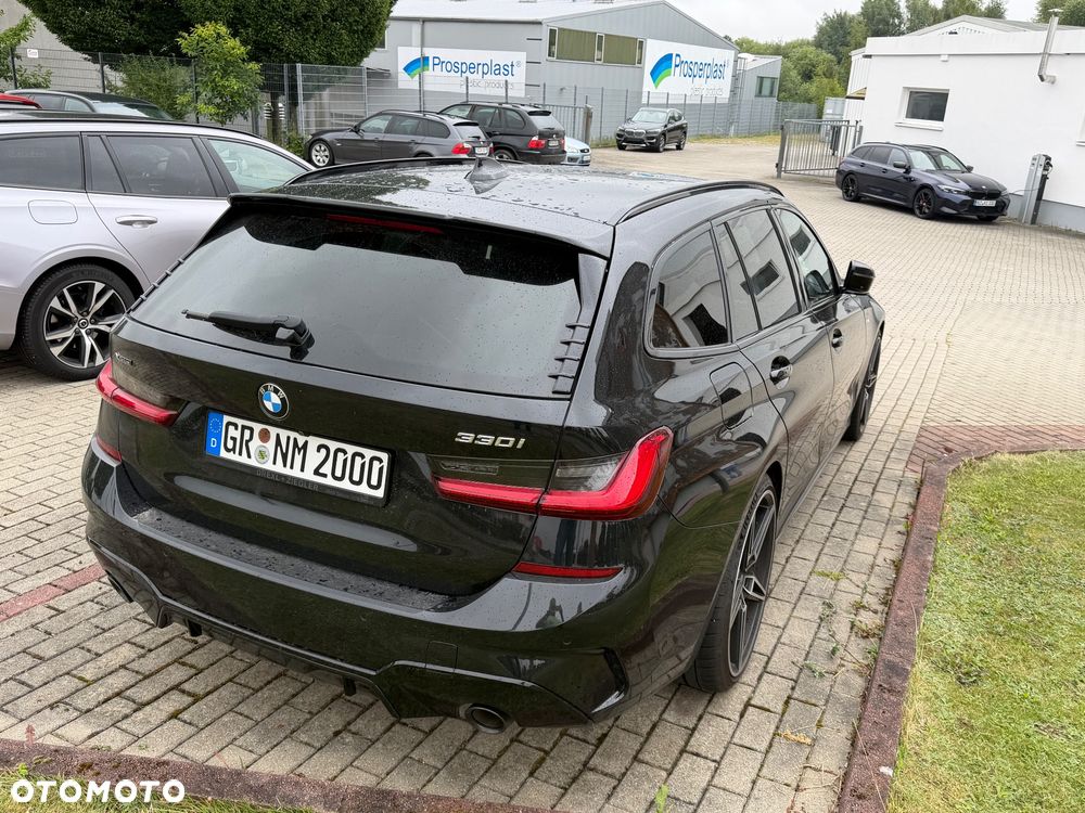 BMW Seria 3 330i xDrive M Sport - 4
