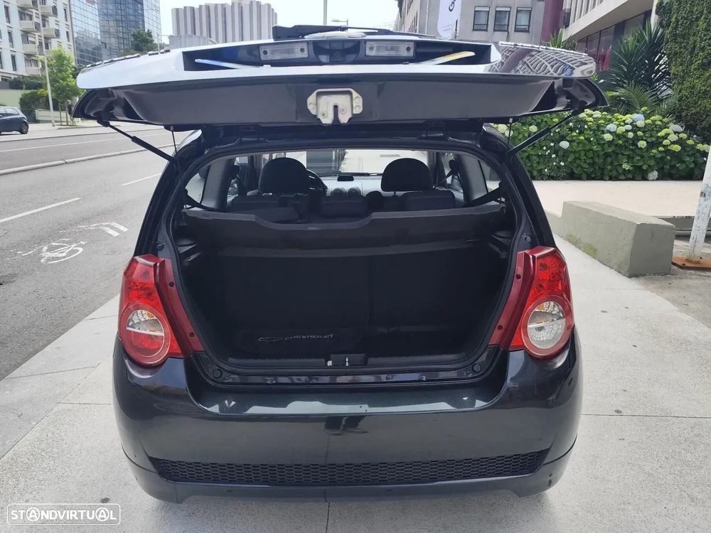 Chevrolet Aveo 1.2 LS - 10
