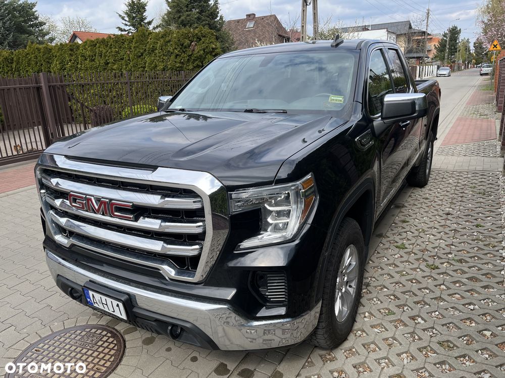 GMC Sierra - 2