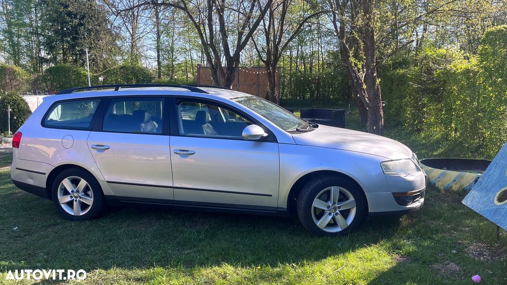 Volkswagen Passat 1.6 FSI Comfortline - 6