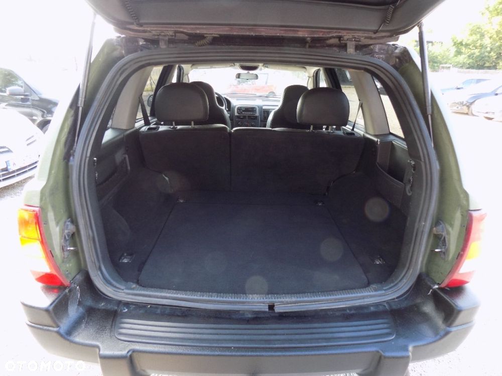 Jeep Grand Cherokee - 12